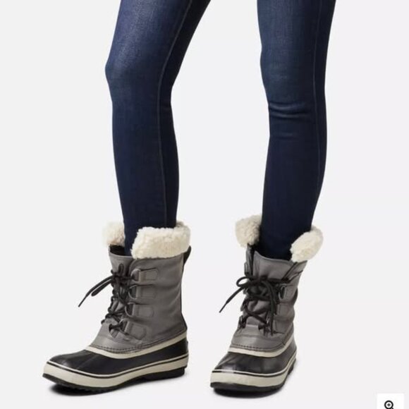 Sorel women's grey waterproof snow boot, size 9.5, like new. - Picture 2 of 6